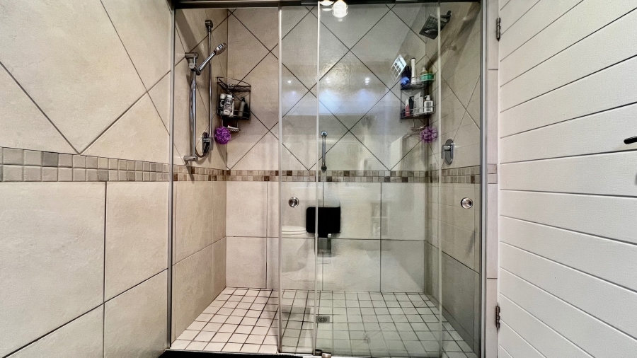 3 Bedroom Property for Sale in Earls Court Lifestyle Estate Western Cape